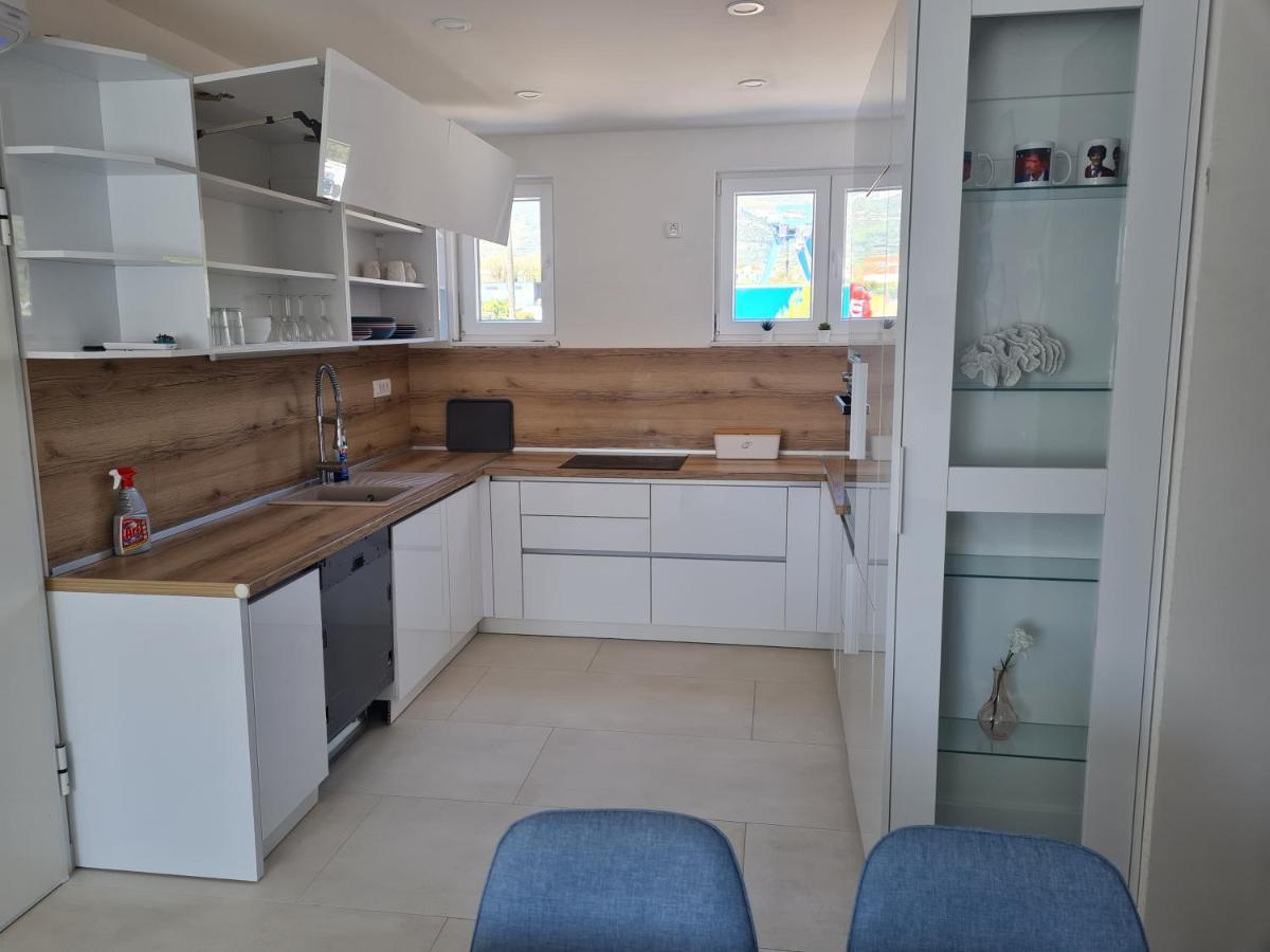 Holiday Apartment Marijana Kaštela エクステリア 写真
